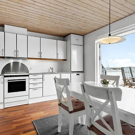 8511-grenaa-skakkes-holm-64-c Grenå