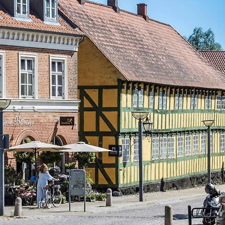 8511-grenaa-skakkes-holm-64-c * Grenå